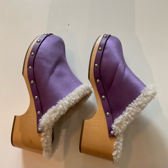 Sleeper Matilda Shearling Clogs in Lilac - Picture 9 of 10
